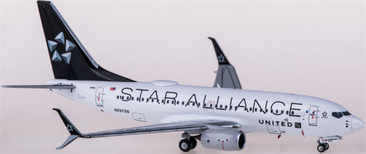 NG Models United Airlines Boeing 737-700 N13720 Star Alliance 1:400 Diecast Model view 1