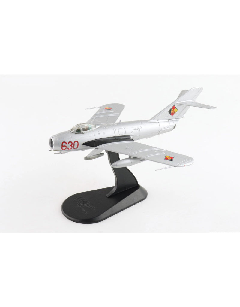 HOBBY MASTER DDR Drewitz MiG-17F Fresco C JBG-37 1:72 Model 1969 w/ UB-16-57 Red 630