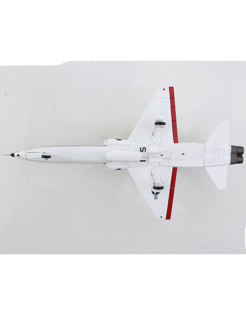 HOBBY MASTER US Naval Test Pilot School T-38A NAS Patuxent River 1:72 Model 2005  USNTPS 15/61-4856