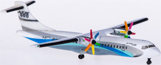 Hogan ATR-42 600 1:500 Diecast Model view 1