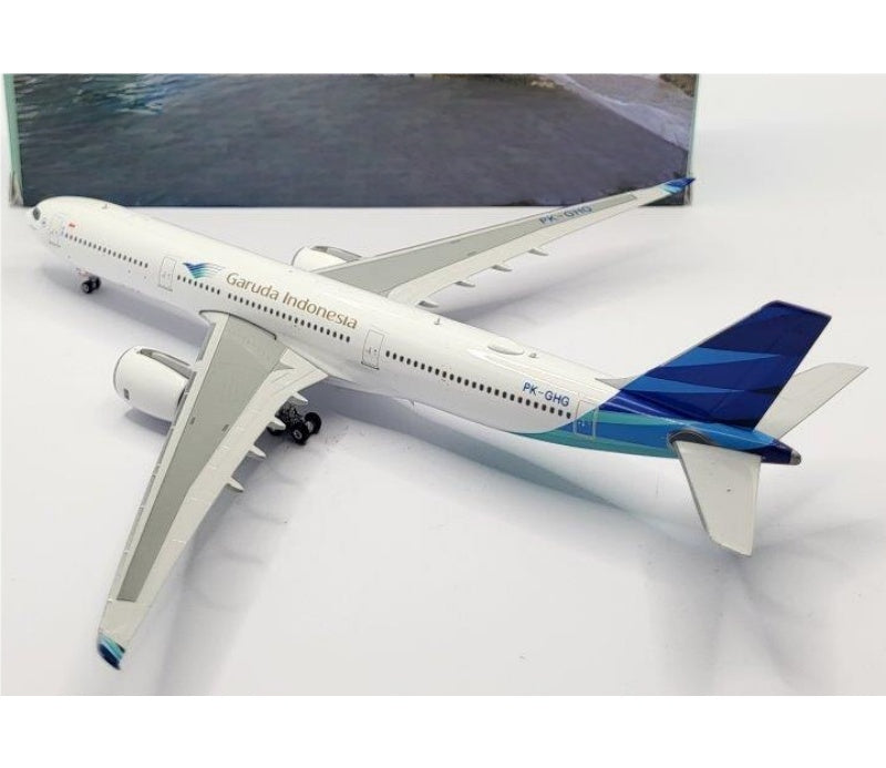 Phoenix 1:400 Garuda Indonesia A330-900Neo PK-GHG  DIECAST Model