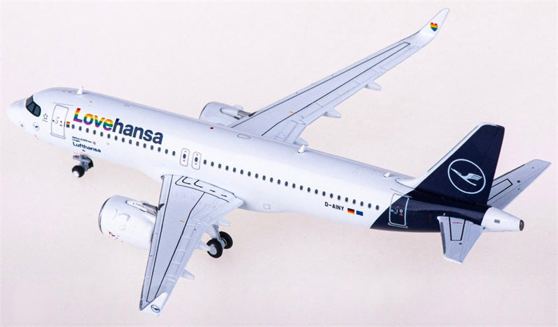 Geminijets Lufthansa Airbus A320neo D-AINY Lovehansa 1:400 Diecast Model view 2