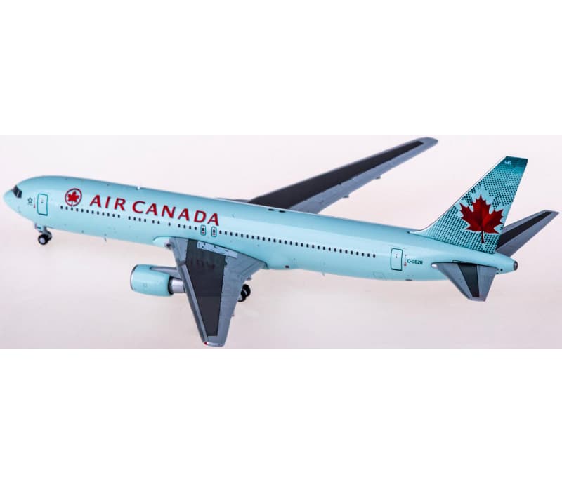 JC Wings Air Canada Boeing 767-300ER C-GBZR 1:400 Aircraft Pre-built  Airliner Model Display