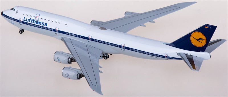 NG Models Lufthansa Boeing 747-8 D-ABYT 1:400 Diecast Model view 2