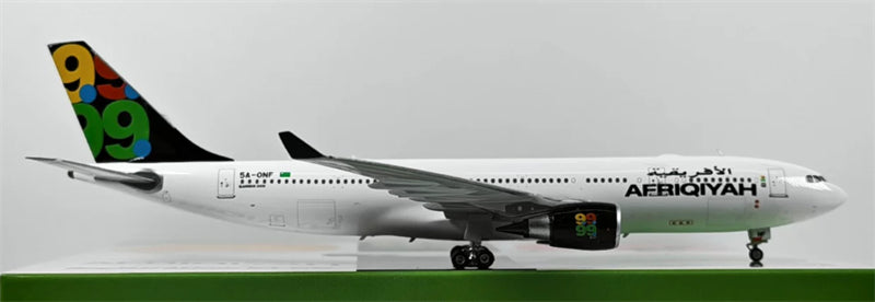 Phoenix 1:400 Afriqiyah Airways A330-200 5A-ONF DIECAST Model
