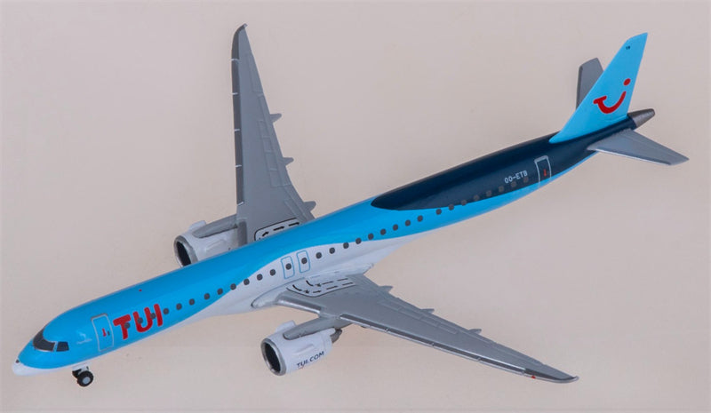 Herpa TUI Airways Embraer ERJ-195-E2 OO-ETB 1:500 Diecast Model view 1