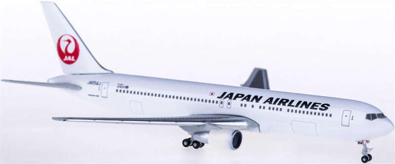 Hogan Japan Airlines Boeing 767-300ER JA654J 1:500 Diecast Model view 3