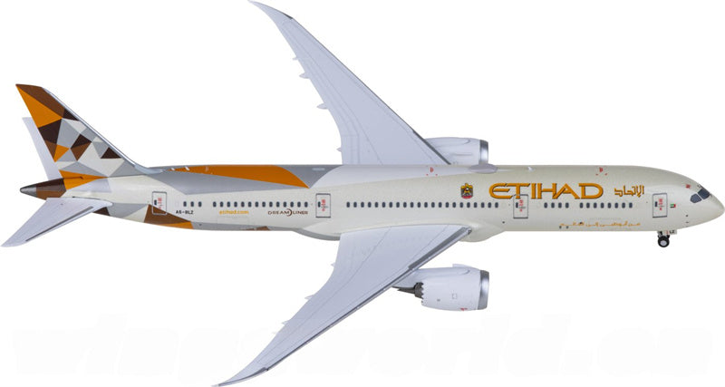 NG Models Etihad Airways Boeing 787-9 Dreamliner A6-BLZ 1:400 Diecast Model view 4