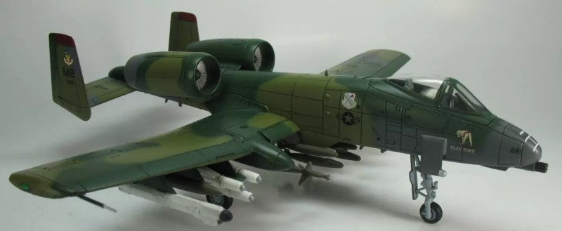 HOBBY MASTER USAF A-10 353rd TFS 354th TFW 1:72 Model 1991  Play Time 78-0681