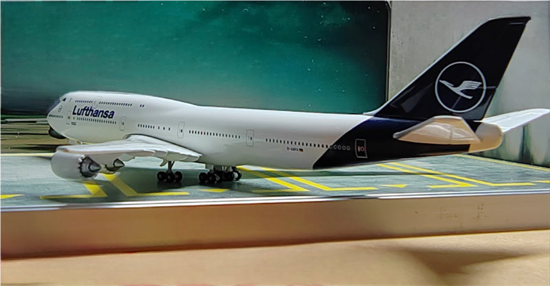 Herpa Lufthansa Boeing 747-830 D-ABYA Brandenburg Special style 1:500 Aircraft Pre-built Model