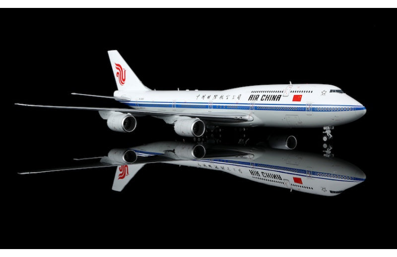 SQ Wings 1:200 Air China B747-8I B-2480 Standard Edition DIECAST Model