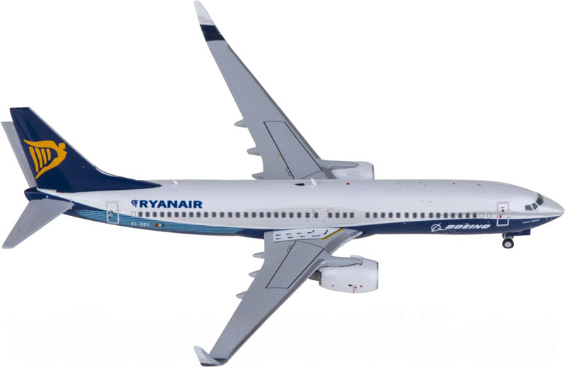 JC Wings Ryanair Boeing 737-800 EI-DCL Dreamliner 1:400 Diecast Model view 1