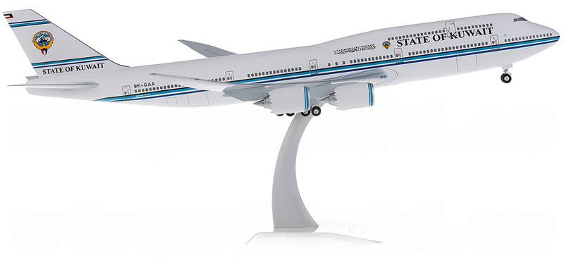 Hogan State of Kuwait Boeing 747-8 9K-GAA 1:200 ABS Model view 1