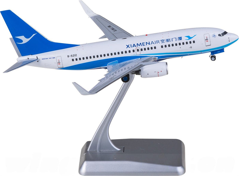 FLOZ XiamenAir Boeing 737-700 B-5212 1:200 Diecast Model view 4