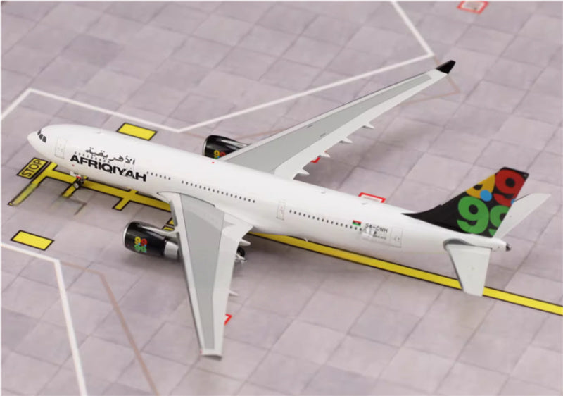 Phoenix Afriqiyah Airways Airbus A330-200 5A-ONH 1:400 Diecast Model view 2