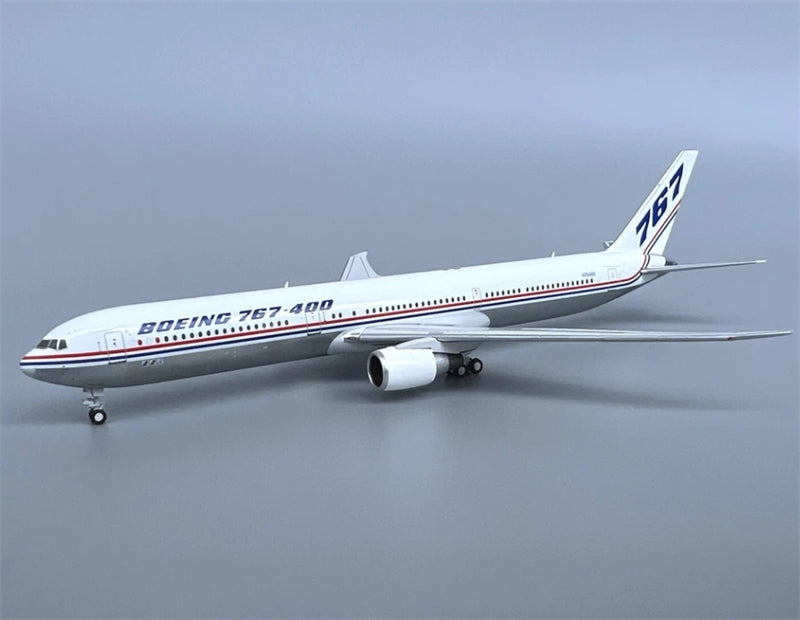 Patriot Boeing 767-400ER N76400 Original paint 1:400 Diecast Model view 3