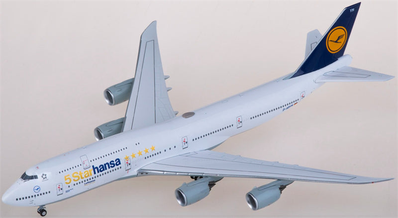NG Models Lufthansa Boeing 747-8 D-ABYM 1:400 Diecast Model view 2