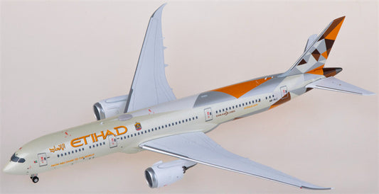 NG Models Etihad Airways Boeing 787-9 Dreamliner A6-BLZ 1:400 Diecast Model view 1