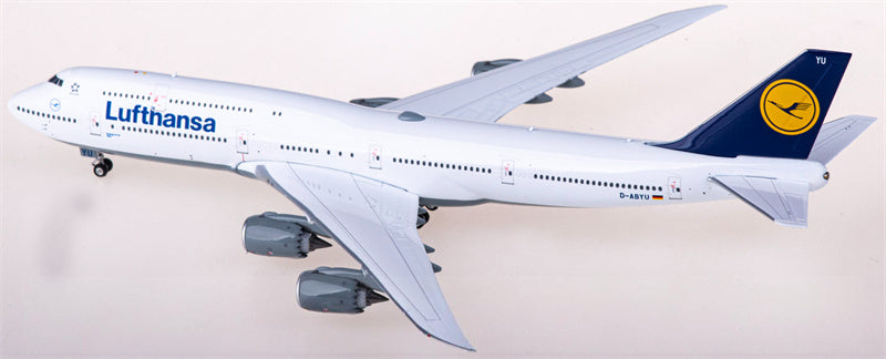 Phoenix Lufthansa Boeing 747-8i D-ABYU 1:400 Diecast Model view 4