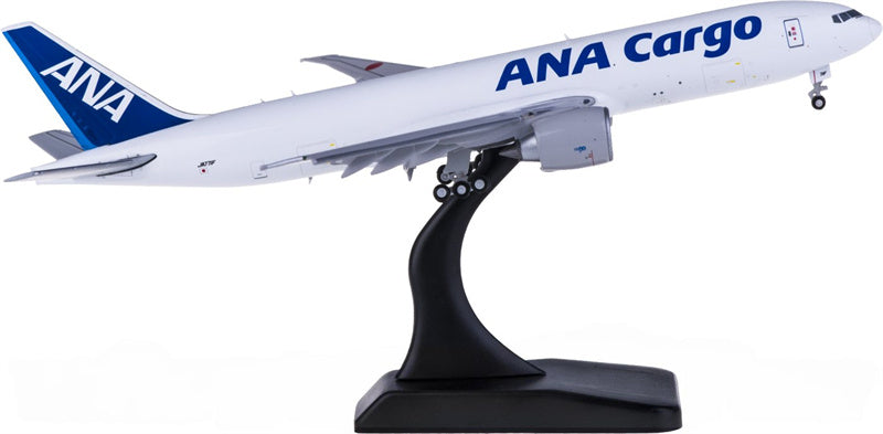 JC Wings ANA Cargo Boeing 777-200F JA771F 1:400 Diecast Model view 1
