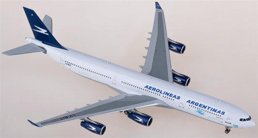 Phoenix Aerolineas Argentinas Airbus A340-300 LV-BIT 1:400 Diecast Model view 1