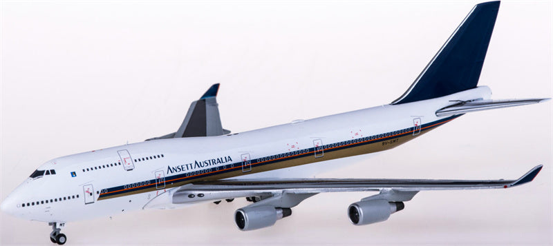 JC Wings Ansett Boeing 747-400 9V-SMT 1:400 Diecast Model view 1