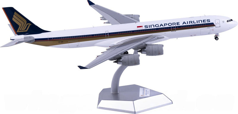 SQ Wings Singapore Airlines Airbus A340-500 9V-SGD 1:200 Diecast Model view 3