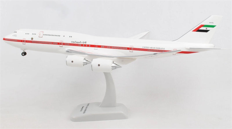 Hogan 1:200 UAE Government Boeing 747-8 A6-PFA PLUG-IN ABS Model