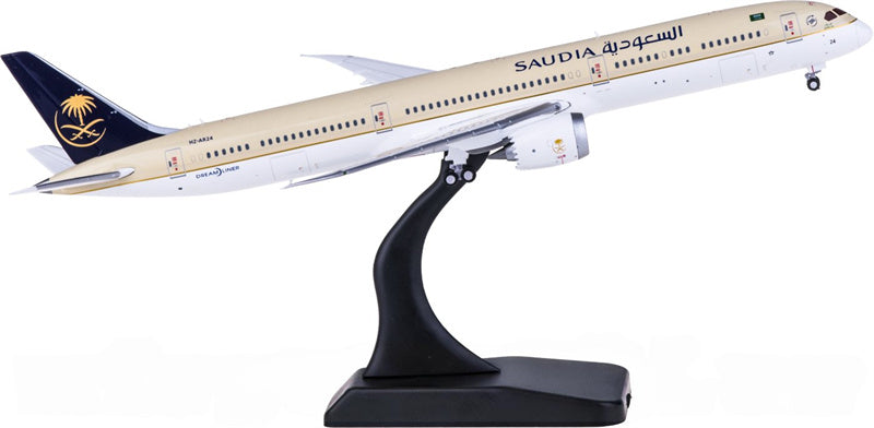 JC Wings Saudia Boeing 787-10 HZ-AR24 1:400 Diecast Model view 2