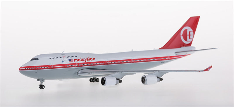Phoenix Malaysia Airlines Boeing 747-400 9M-MPP 1:400 Diecast Model view 2