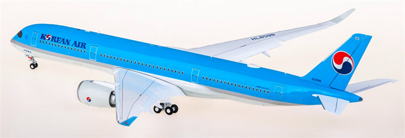 JC Wings 1:200 Korean Air Airbus A350-900XWB HL8598 Flaps down Diecast Model view 4