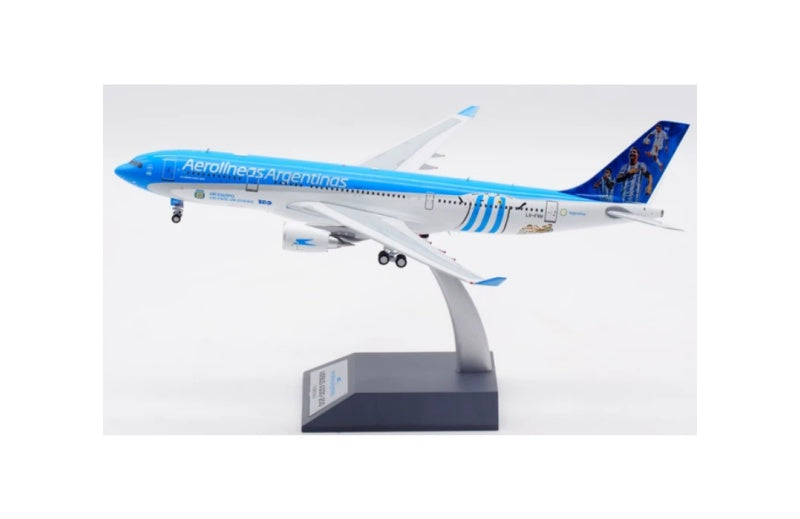 B-Models 1:200 Aerolineas Argentinas A330-200 LV-FVH  DIECAST Model