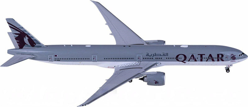 Phoenix Qatar Boeing 777-300ER A7-BEE 1:400 Diecast Model view 1