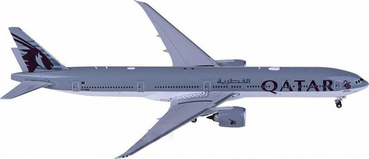 Phoenix Qatar Boeing 777-300ER A7-BEE 1:400 Diecast Model view 1