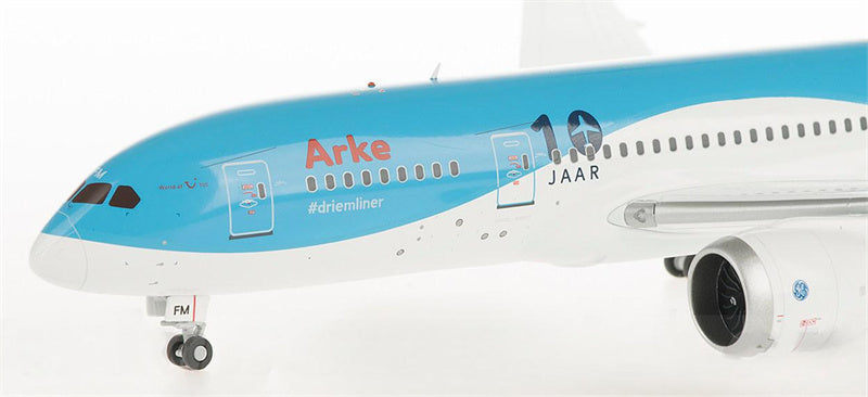JC Wings Arke Boeing 787-8 PH-TFM 1:200 Diecast Model view 5