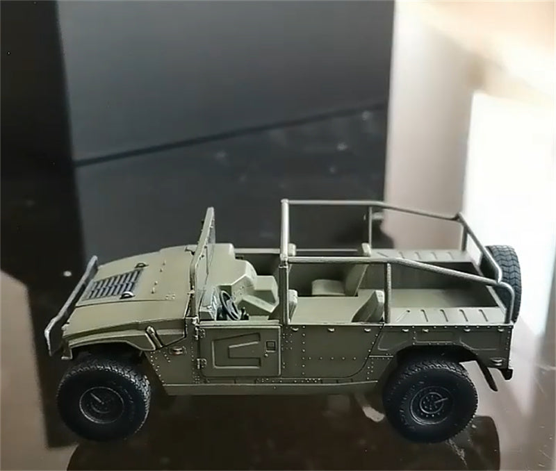 ARTISAN Chinese Army Warrior Off road Vehicle 1:35 Tank Pre-built Model
