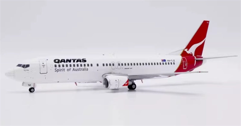 JC Wings Qantas Boeing 737-400 VH-TJZ 1:200 Aircraft Model