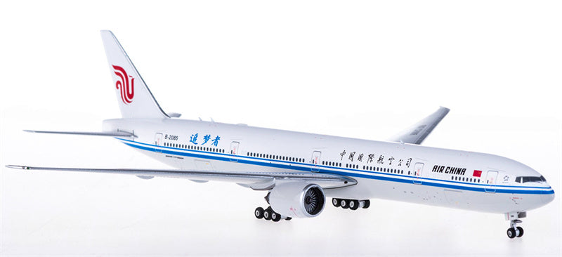 Phoenix Air China Boeing 777-300ER B-2085 1:400 Diecast Model view 1