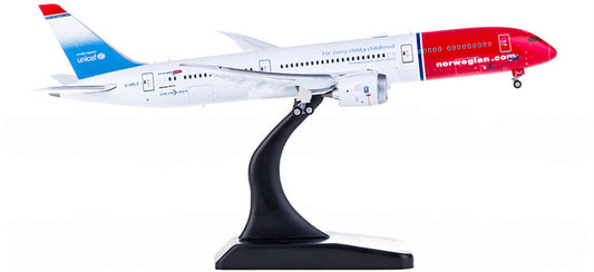 JC Wings Norwegian Air Shuttle Boeing 787-9 G-CKLZ Flaps Down 1:400 Diecast Model view 1