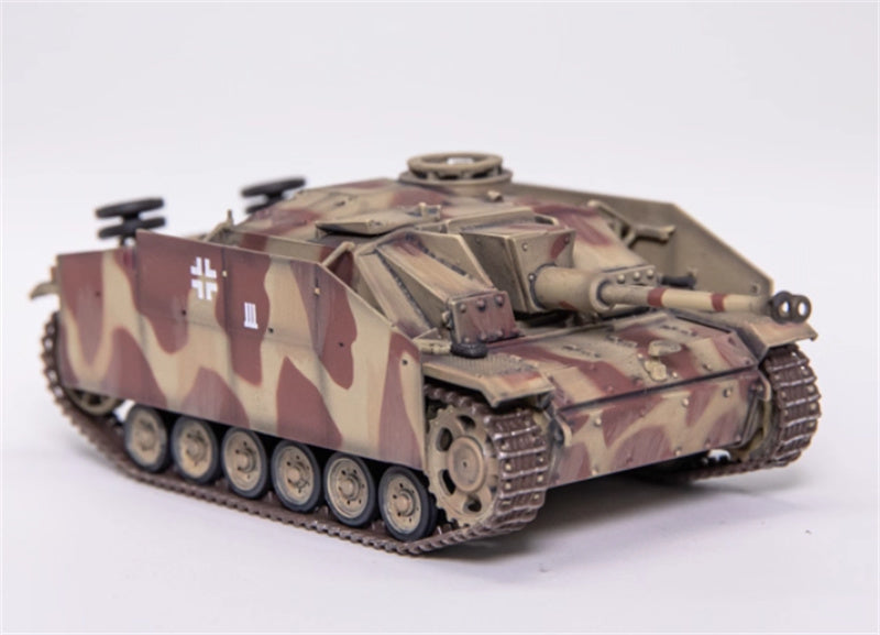 Dragon StuG.III Ausf.G May 1943 Division Kursk 1943 Armor with side skirts 1:72 Tank Pre-built Model