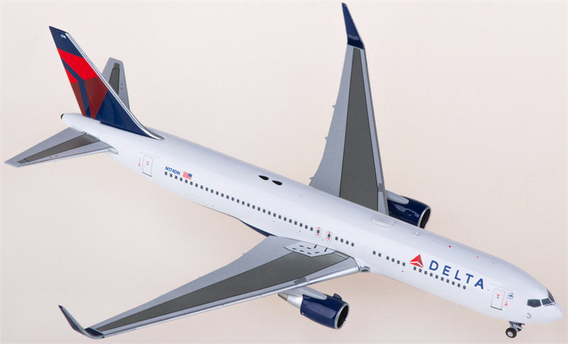NG Models Delta Air Lines Boeing 767-300ER N174DN 1:400 Diecast Model view 2