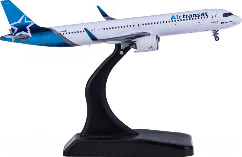 JC Wings Air Transat Airbus A321NEO C-GOIF 1:400 Diecast Model view 3