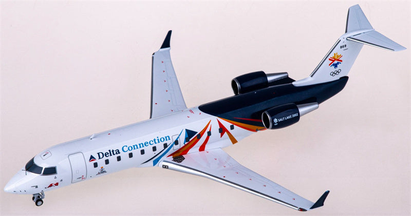 NG Models 1:200 Delta Air Lines Bombardier CRJ200ER N869AS Model