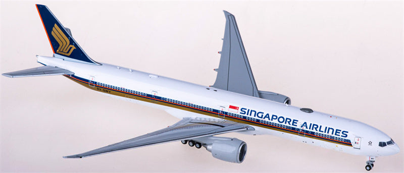 JC Wings Singapore Airlines Boeing 777-300ER 9V-SWY 1:400 Diecast Model view 2