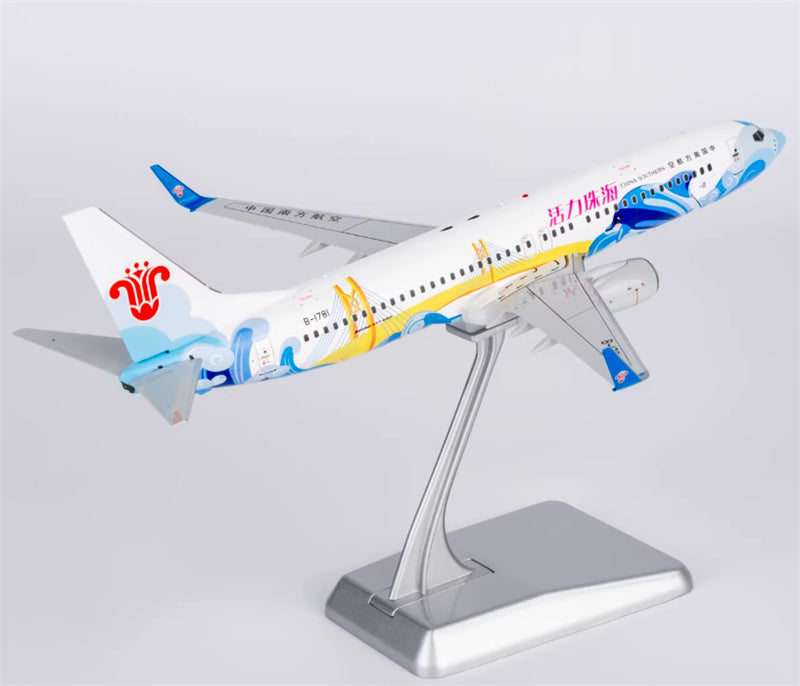 NG Models China Southern Boeing 737-800 B-1781 1:200 Aircraft Model