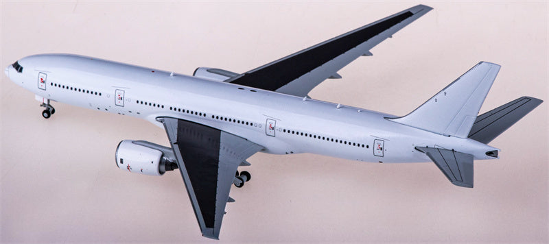 JC Wings Boeing 777-200 Blank 1:400 Diecast Model view 2