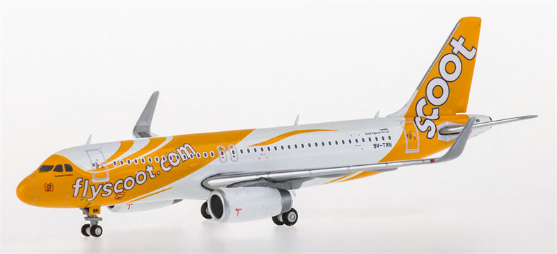 JC Wings Scoot Airbus A320 9V-TRN 1:400 Diecast Model view 2