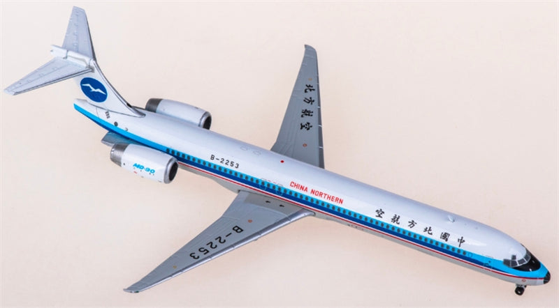 Geminijets China Northern Airlines for McDonnell Douglas MD-90 B-2253 1:400 Aircraft Pre-built  Airliner Model Display