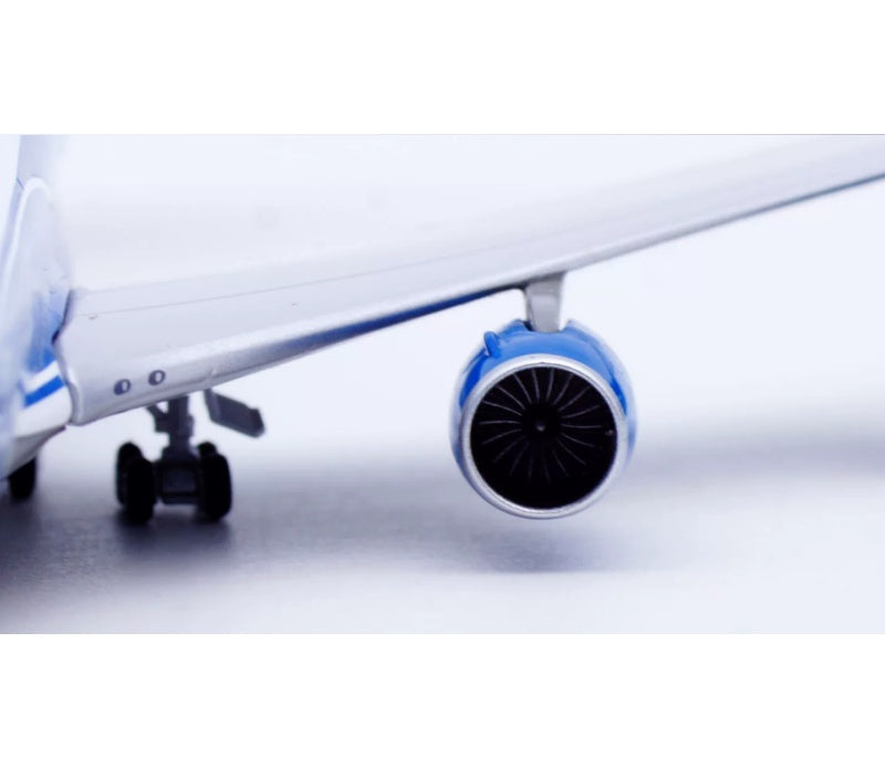 JC Wings 1:400 CargologicAir B747-8F G-CLAB Interactive Series DIECAST Model