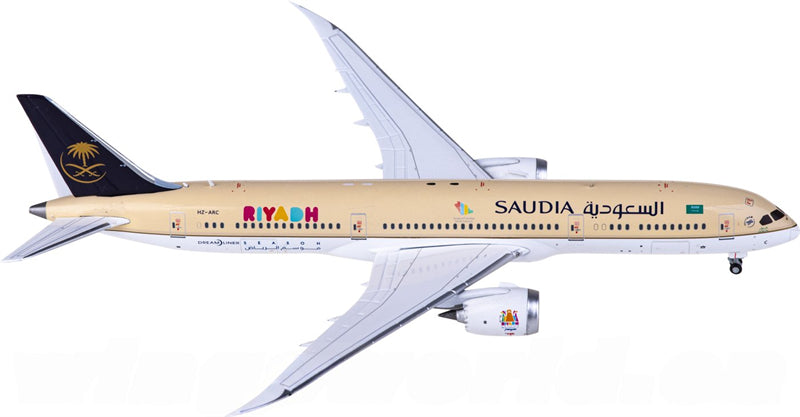 JC Wings Saudia Boeing 787-9 Dreamliner HZ-ARC 1:400 Diecast Model view 1